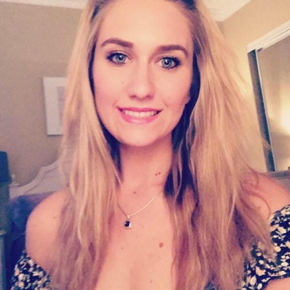 Meet your Posher, Jillian - Picture 1 of 1